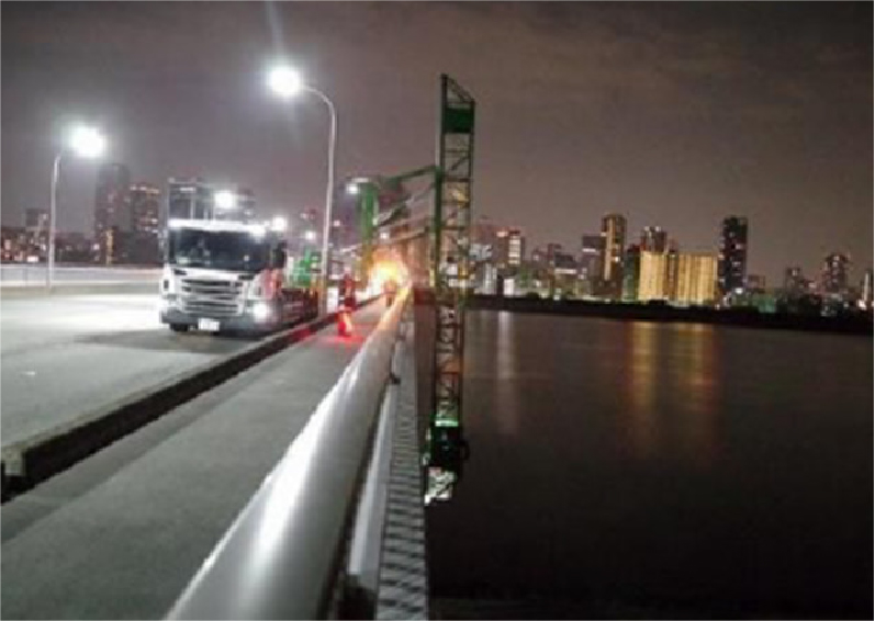 橋梁点検車
